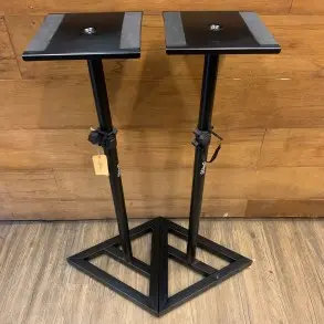 Soportes para monitor de estudio Stagg SMOS10SET OUTLET