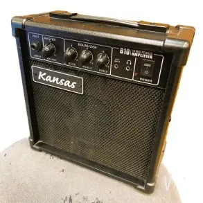 Amplificador Kansas Para guitarra 10w OUTLET