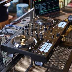 Controlador Hercules DJ Control Inpulse 500