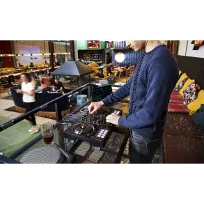 Controlador Hercules DJ Control Inpulse 500