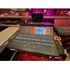 Mixer Digital Yamaha QL5 64 Canales 24 Entradas 16 Salidas