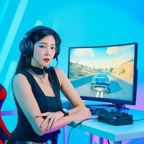 Pack Yamaha ZG01 Mixer Video Streaming game+ Auricular YH-G01 Con Micrófono