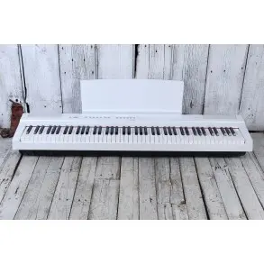 Piano Digital Yamaha P125 A W 88 Teclas a martillo 24 Sonidos color blanco