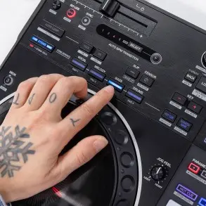 Controlador DJ Pioneer DDJ-REV5 De 2 Canales Para Rekordbox y Serato DJ PRO