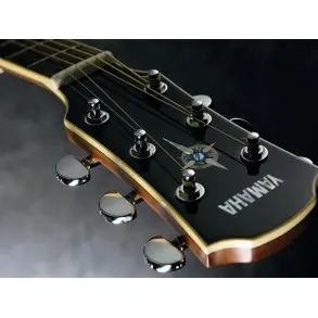 Guitarra Electroacústica CPX Yamaha CPX700IINT