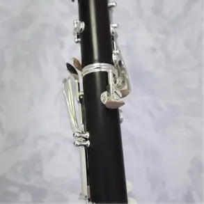 Clarinete Yamaha YCL450 Si bemol llaves plata niquelada + estuche tipo mochila