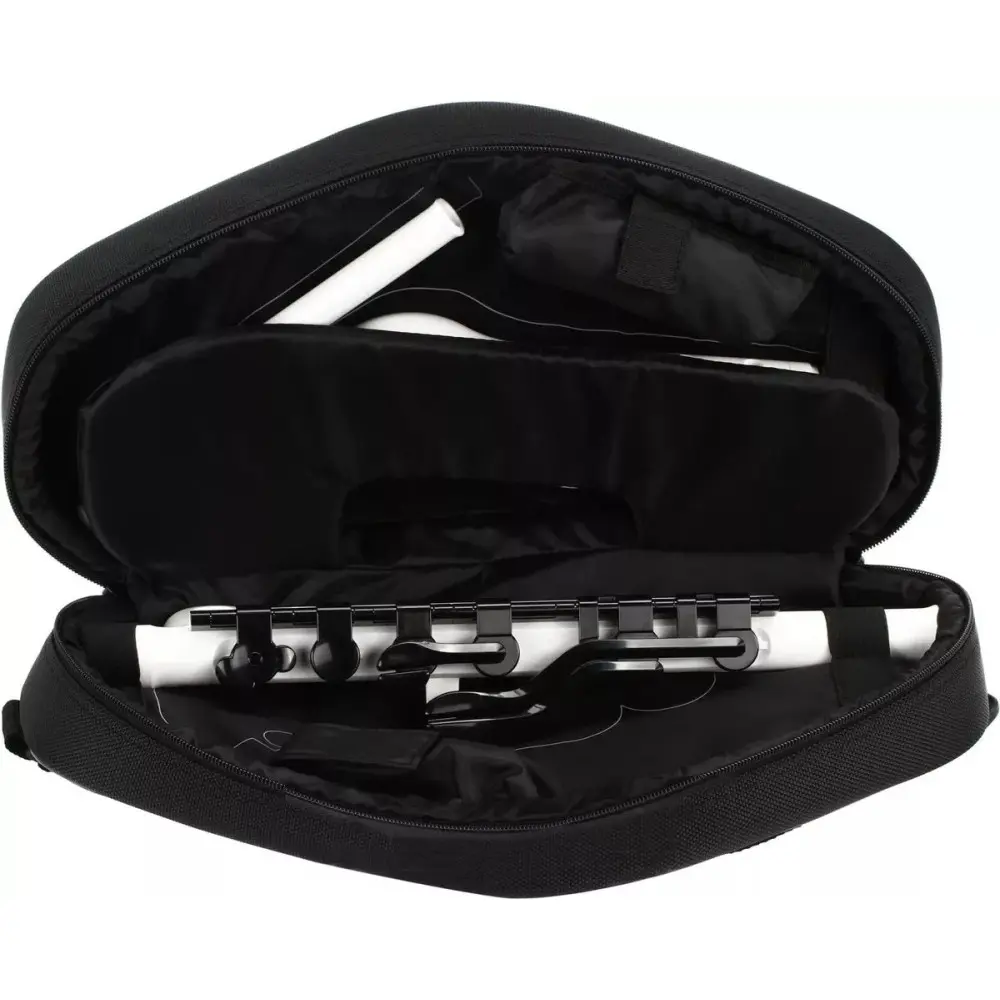 Saxo Tenor Venova Yamaha YVS140 con funda y accesorios