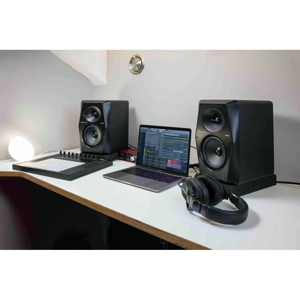 Monitores de Estudio Pioneer VM-70 Par Color Negro