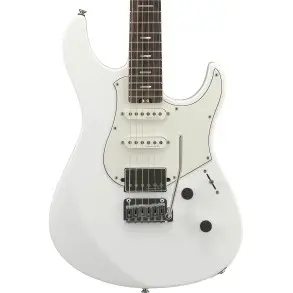 Guitarra Eléctrica Yamaha Pacifica Standard Plus PACS+12SW con funda Color Blanco