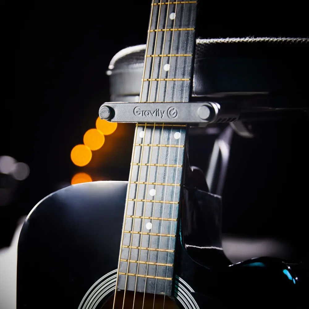 Banqueta alta Plegable Con Soporte de guitarra Gravity FGSEAT1