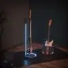 Soporte de Guitarra o bajo universal con Luz Led Gravity GSLS01NHB con cuello y cierre automatico