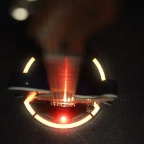 Soporte de Guitarra o bajo universal con Luz Led Gravity GSLSA01B