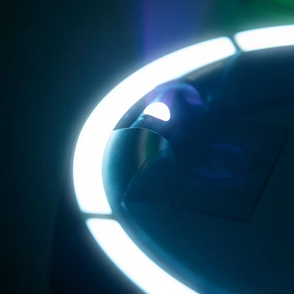 Soporte de Guitarra o bajo universal con Luz Led Gravity GSLSA01B