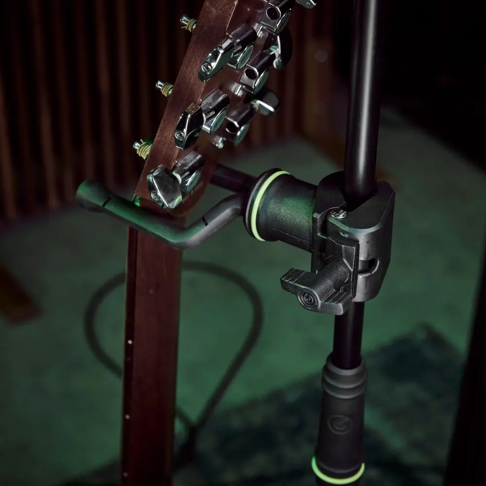 Soporte Portatil con clamp para Guitarra o bajo Gravity GSMS08