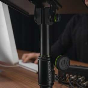 Soporte para Monitores de Estudio sobre Mesa Gravity SP3102 Regulable con inclinacion