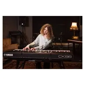 Stage Piano Yamaha CK88 88 Tecla con Drawbars