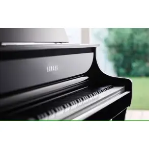 Piano Digital Con Mueble y Banqueta Yamaha CLP835B Clavinova Bluetooth