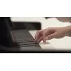 Piano Digital Con Mueble y Banqueta Yamaha CLP835B Clavinova Bluetooth