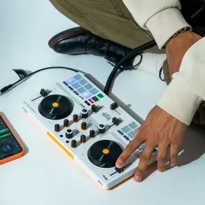 Controladora Dj Control Mix Ultra Hercules Dj Portatil