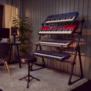 Soporte Multi Hasta 4 Piano o Teclado Gravity KSMKS01B