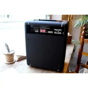 Amplificador de Bajo HIWATT BULLDOG 17