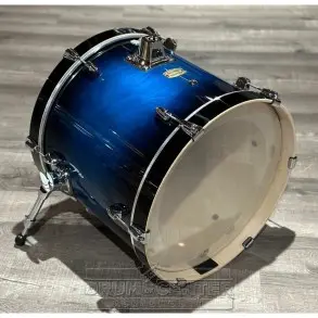 Batería Acustica 5 Cuerpos Bombo 22" Yamaha Stage Custom Deep Blue Sunburst
