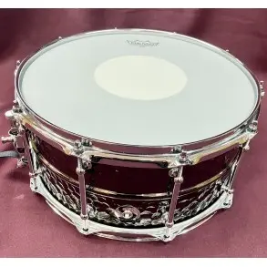 Redoblante DIXON 14"x6.5" BRASS SIGNATURE GREGG BISSONETTE-BLACK NICKLE PLATED