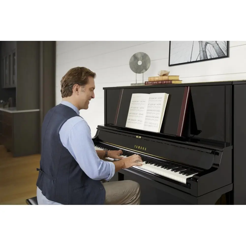 Piano Vertical 88 Teclas Con Banqueta Negro Yamaha YUS5PE