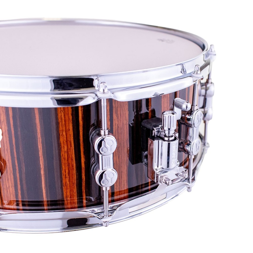 Bateria Aniversario 6 Cuerpos Bombo 22" Color Ebony Veneer SONOR AQ2150EBN