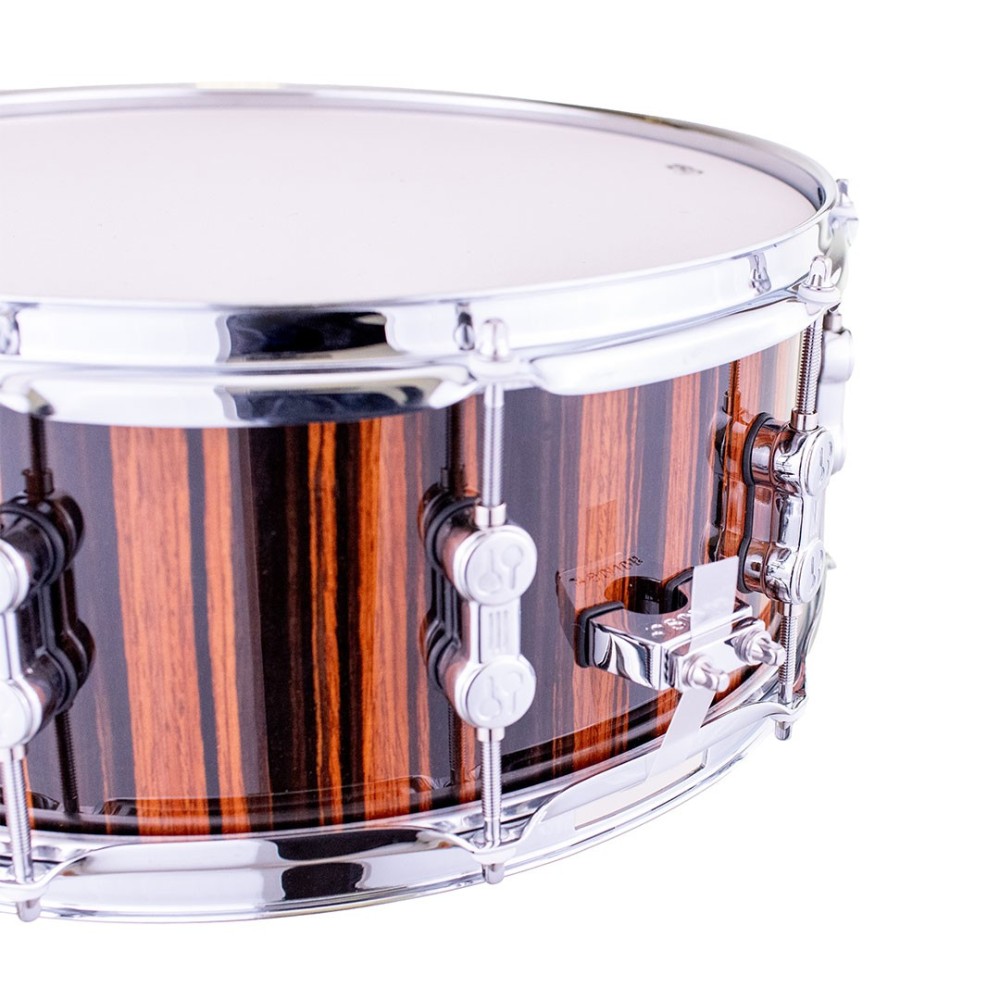 Bateria Aniversario 6 Cuerpos Bombo 22" Color Ebony Veneer SONOR AQ2150EBN