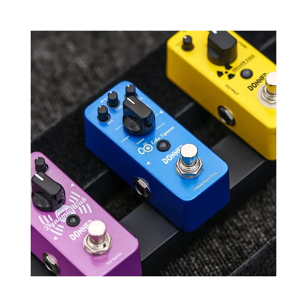 Pedal de Efectos 7 Echo Square Donner EC1006