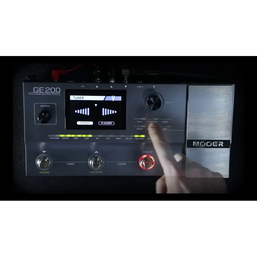 Pedalera Multi Efectos Mooer GE200