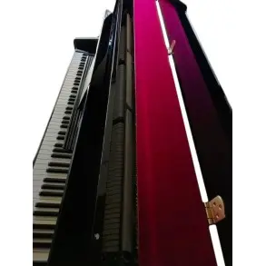 Piano Acustico Vertical Yamaha JU109PE 88 Teclas Ebano Pulido
