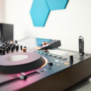 Pen Drive para DJ Musicos Alpha Theta SDDDE1-1T00- GR46