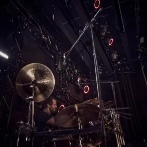 Soporte de Microfono boom Gravity TMS4321OHB brazo extra largo