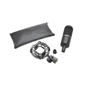 Audio Technica AT2050 Microfono Condenser Multipatron de Estudio 