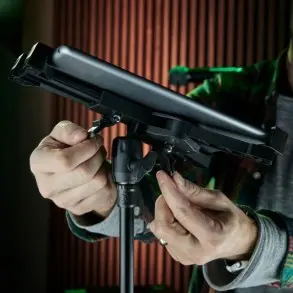 Soporte de Pie para Para iPad Tablet Celular Gravity