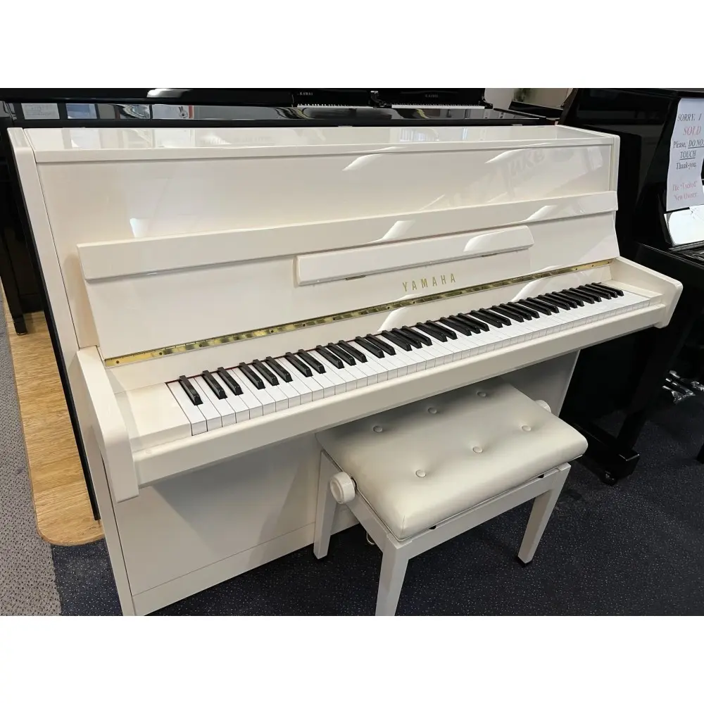 Piano Acustico Vertical Blanco Yamaha JU109PWH