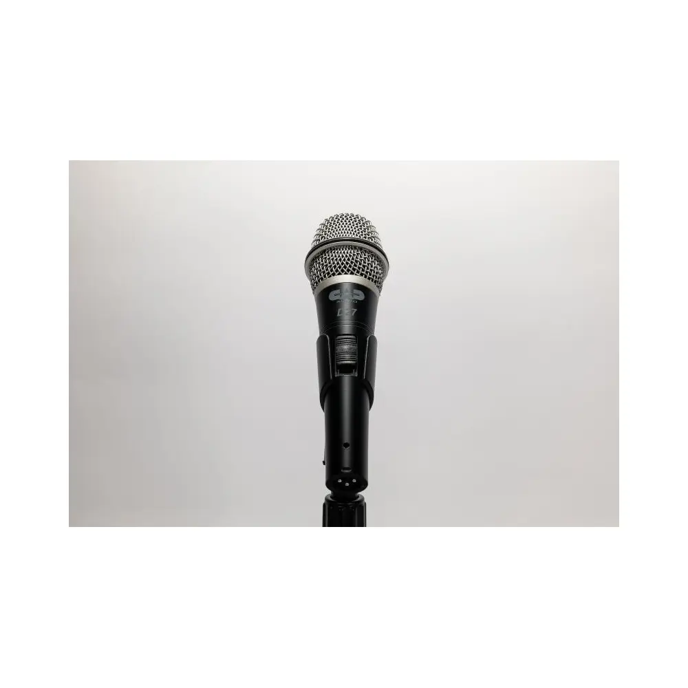 Micrófono dinámico supercardioide con interruptor de encendido y apagado Cad D27