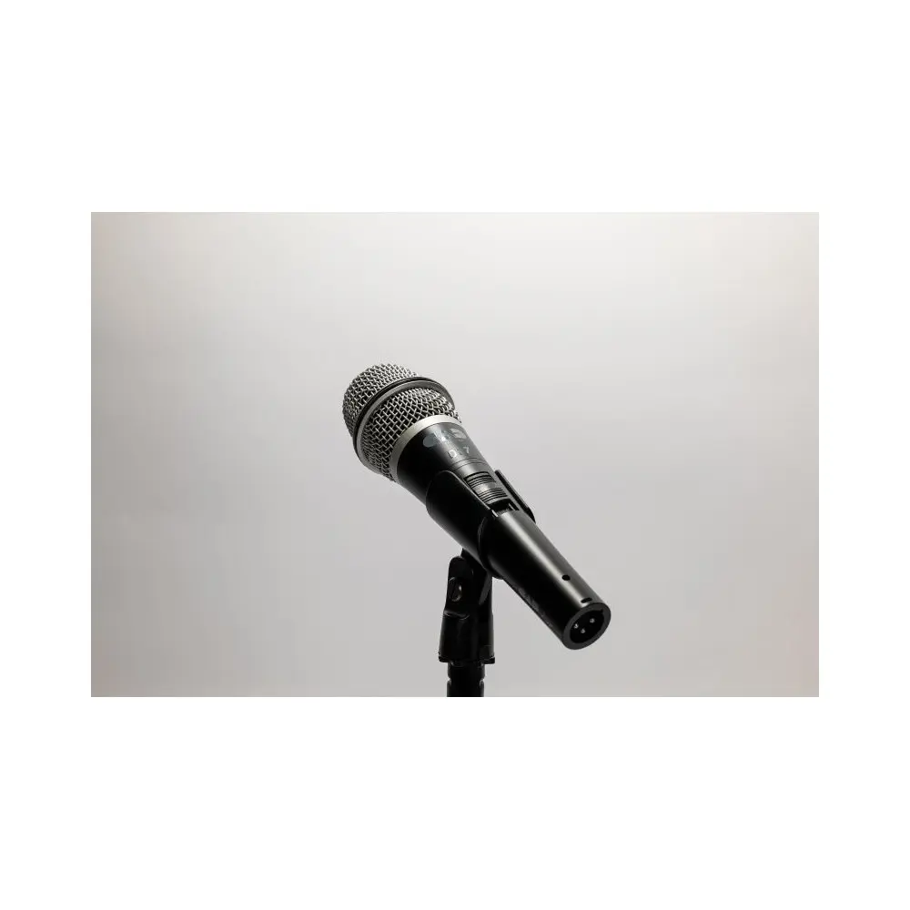 Micrófono dinámico supercardioide con interruptor de encendido y apagado Cad D27