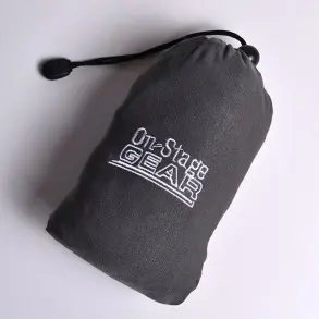 Funda cubre teclas de 5 octavas y 6 octavas On Stage KDA7061G Gris