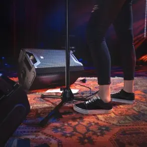 Sistema PA 2 Bafles 12" LD Systems ICOA Mixer Yamaha Soportes y Cables Adam