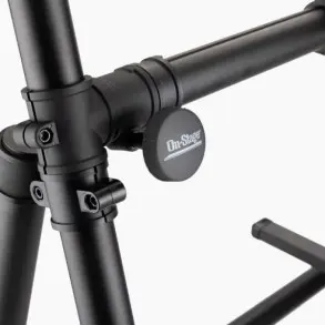 Soporte para teclado de tres niveles con estructura en forma de A On-Stage KS7903